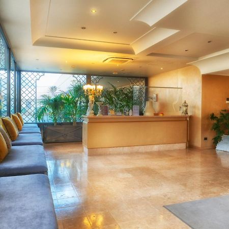 Hotel Europa Pallazzolo sullʼOglio Buitenkant foto